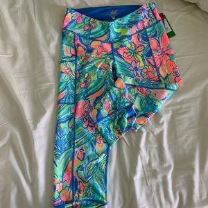 NWT Bennet Blue Lilly Pulitzer Capri Leggings